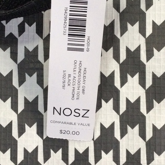 Chico’s  NWT black and white tote bag. - Picture 3 of 8